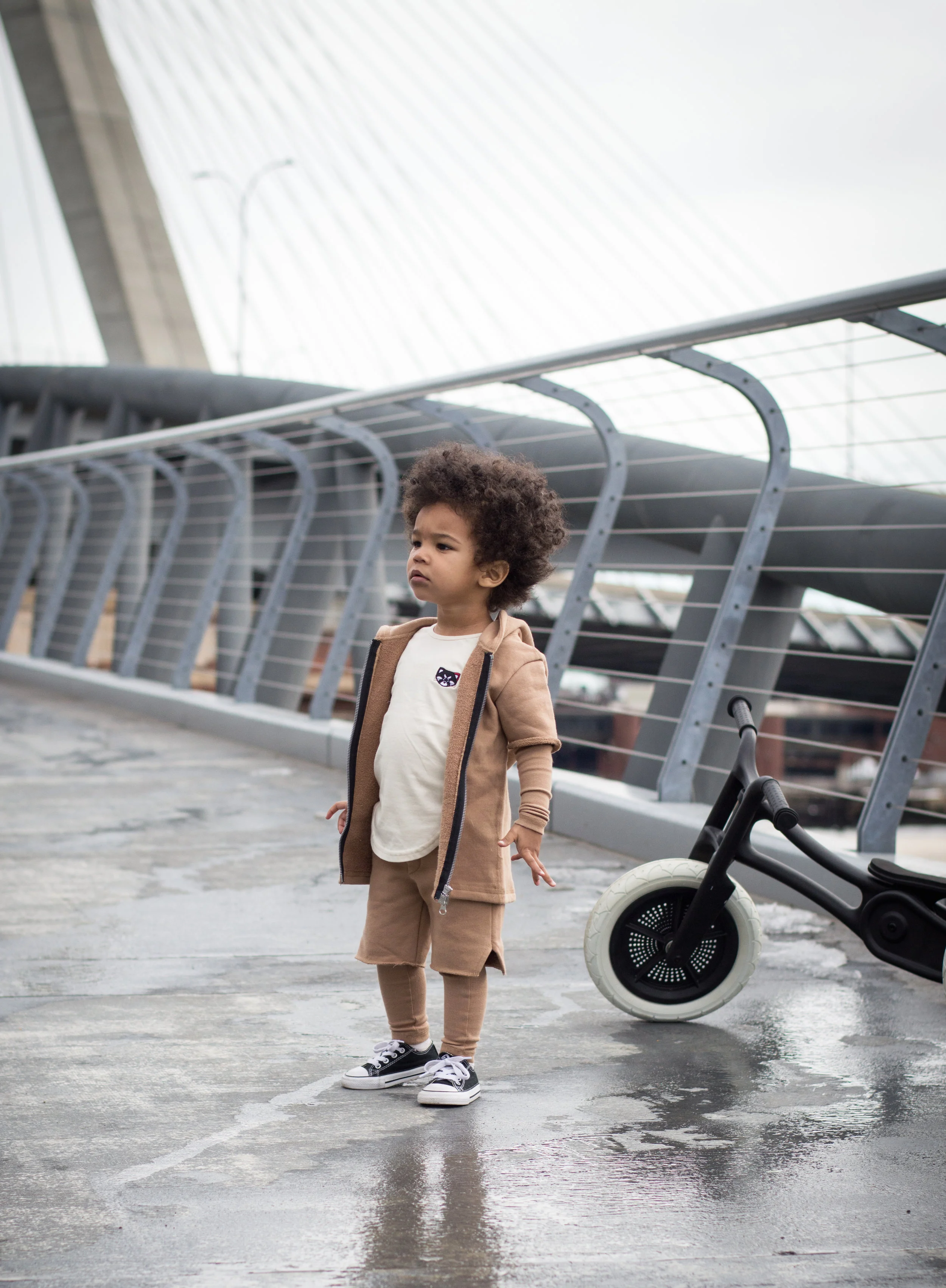 jacket/shirt/pants: heir kid shoes: converse