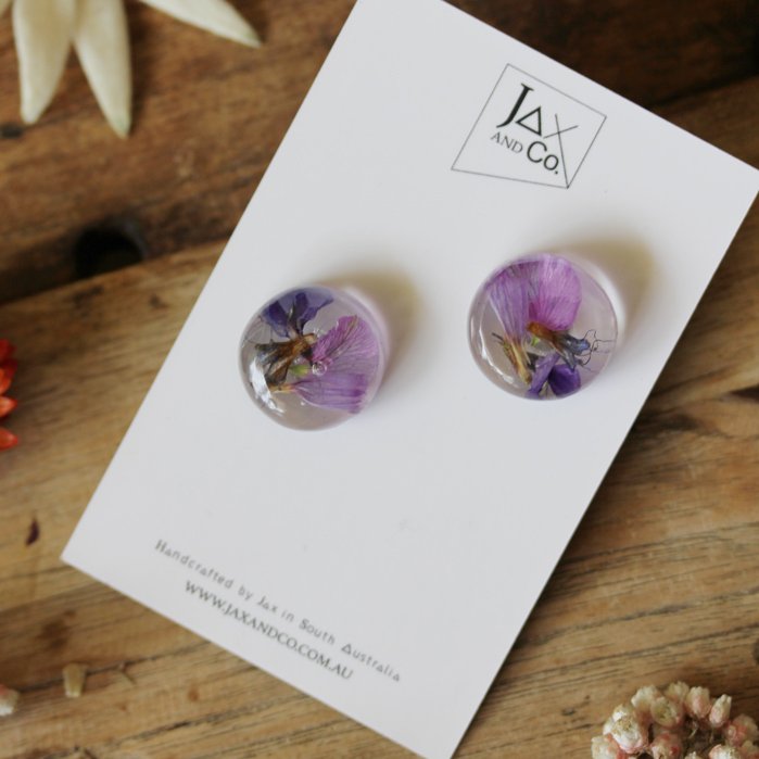 18 mm purple Botanical Studs 2