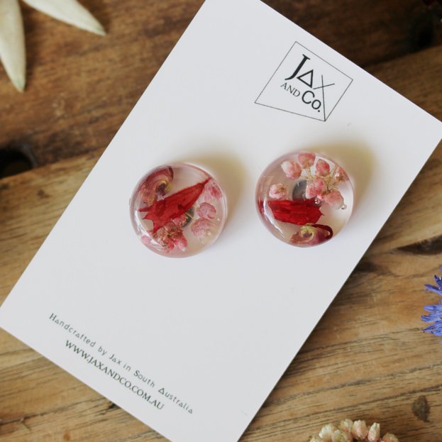 19 mm warm Botanical Studs 1