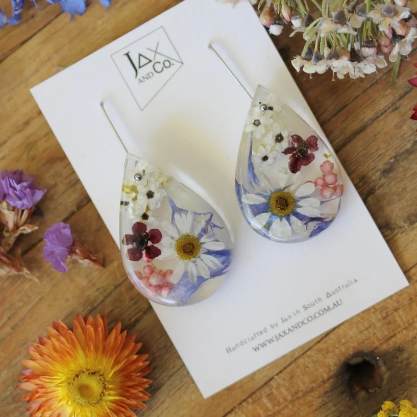 Small Bush Flower Drop Earrings