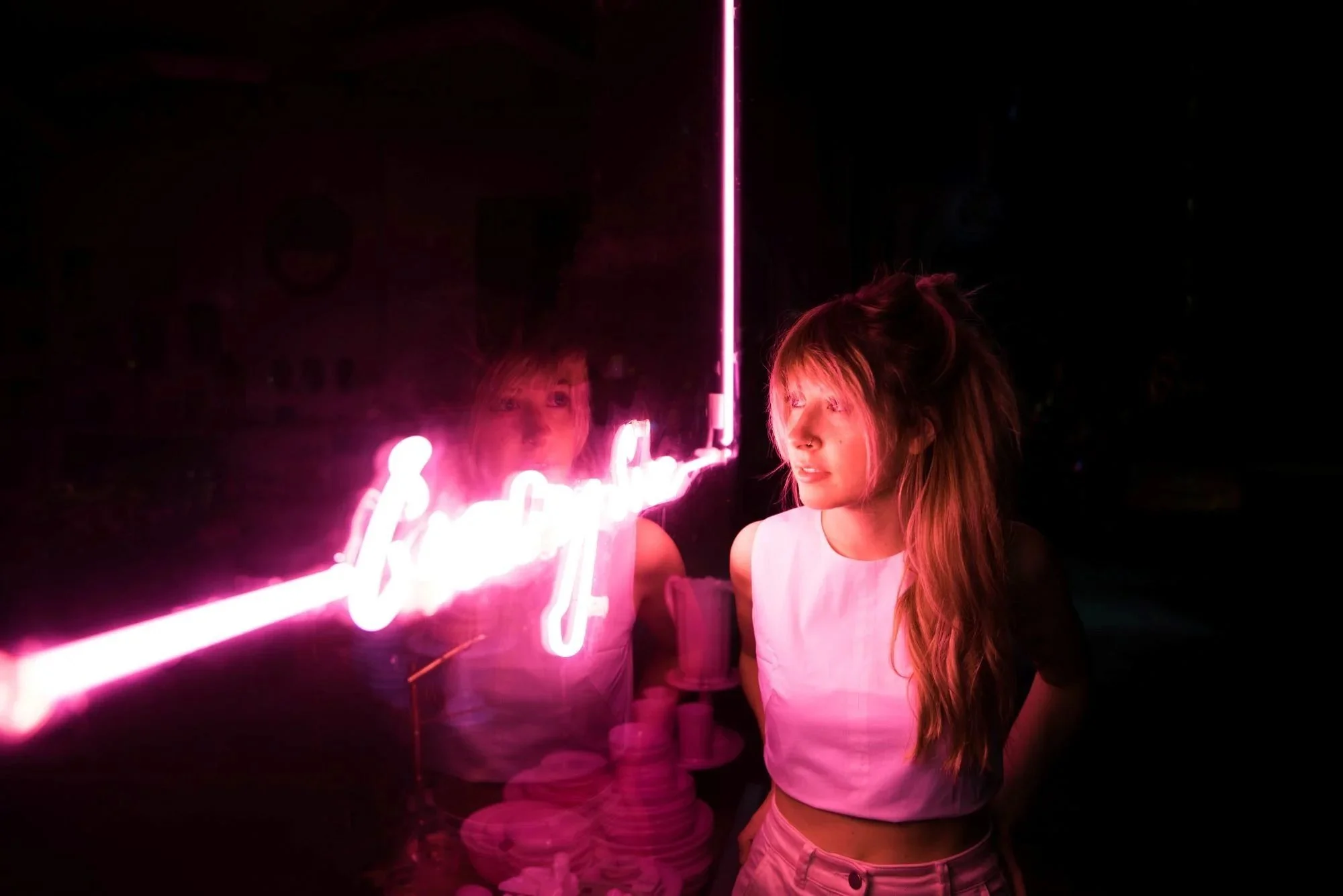 kayce-neon-les-nyc-shoot2-robert-ravenscroft-lifestyle-photographer-nyc.jpg