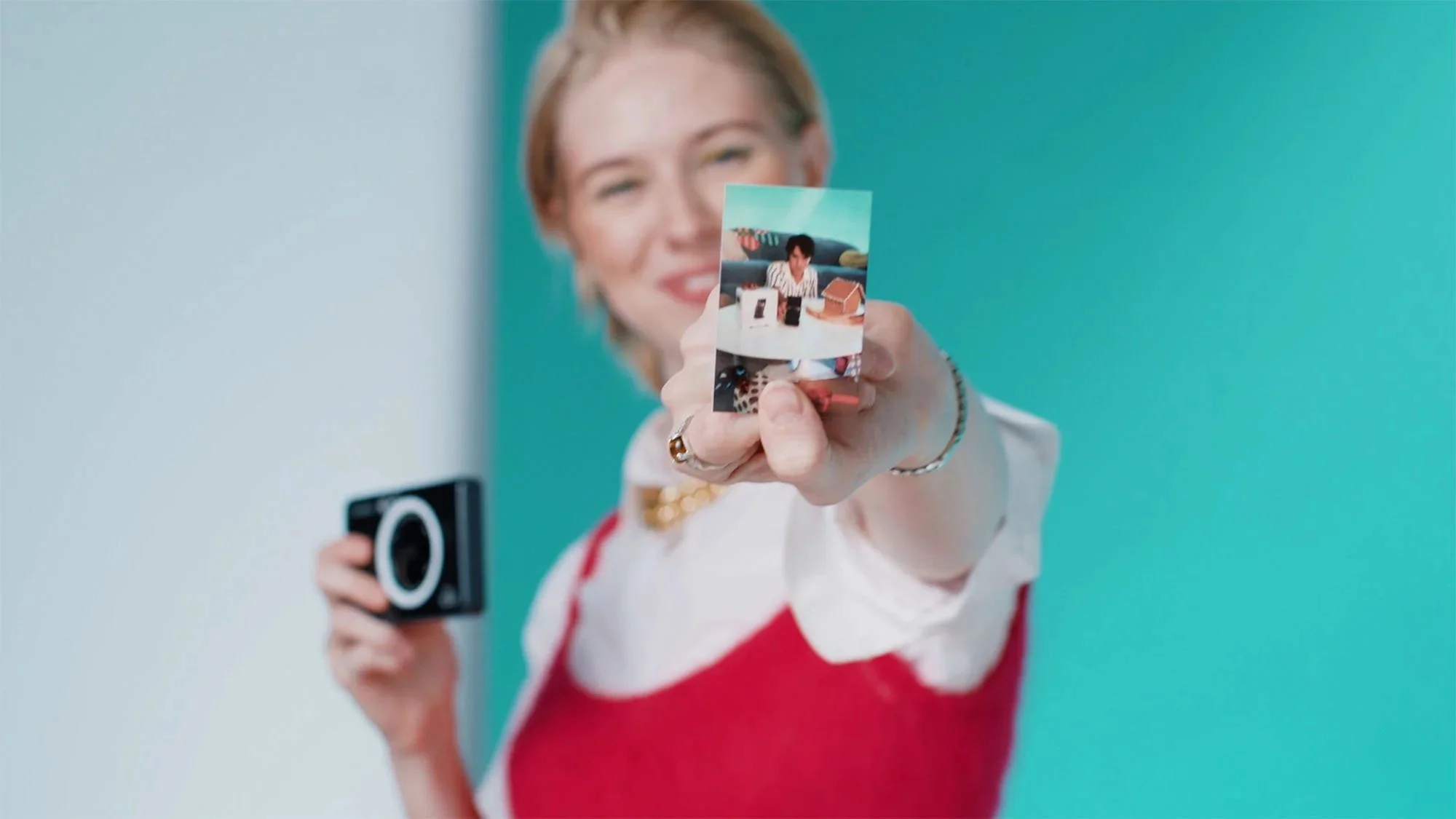 Canon — Holiday Ivy | Director | Commercial | Directing | film 902801146 | preview 1214813572/1fd5bfcbe4