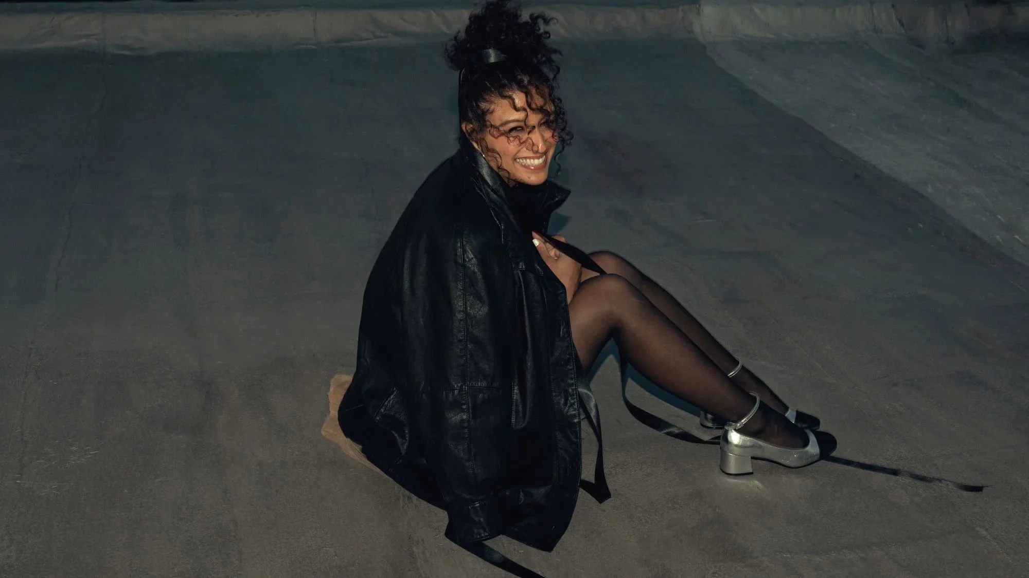 brooklyn-rooftop-lifestyle-shoot-sunset-2-robert-ravenscroft-lifestyle-photographer-nyc.jpg