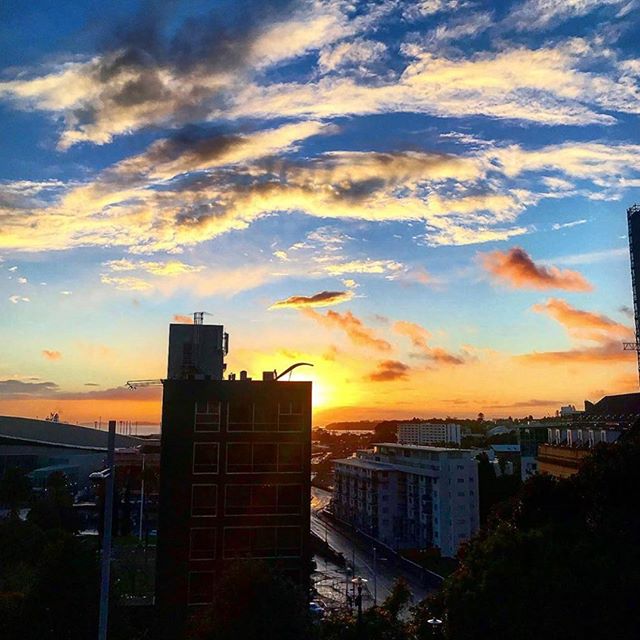 Views from The Statesman by @caileanp 
#thestatesmanapartments #auckland #citylife #newzealand #apartmentlife