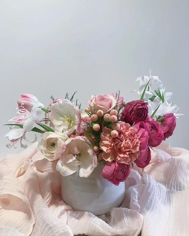 A piece of beauty for your Sunday morning. 💕
Take a peek at my stories today to see some detail shots from the luncheon I designed for @coreartspilates last week!