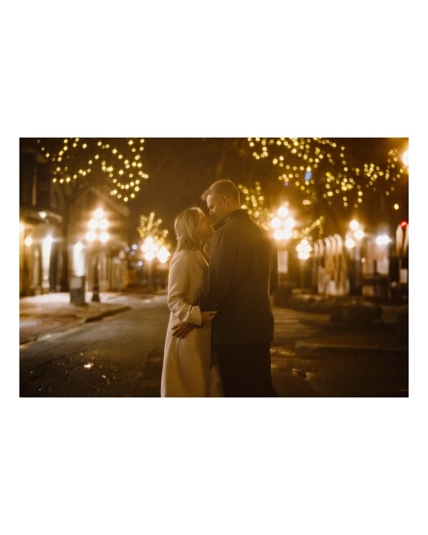 ❤️ Gastown 🍾🥂
..
...
....
#vancouverengagement #elopementphottographer #vancouverweddingphotographer #vancouverphotographer #dirtybootsandmessyhair #belovedstories #wanderingweddings #portraitphotographer #beyondthewanderlust #lookslikefilm #elopem