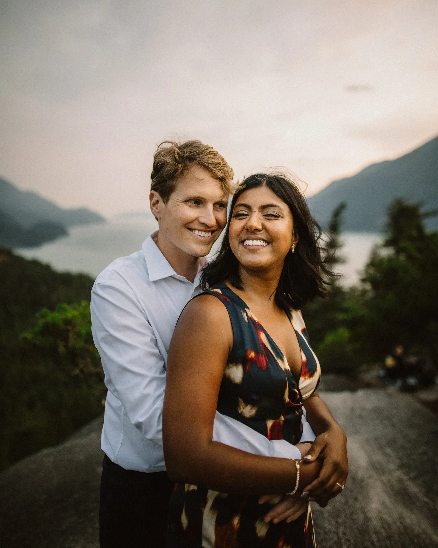Got new hiking boots, who wants to come climb a mountain with me? 🙋🏻&zwj;♀️
..
...
....
#vancouverengagement #elopementphottographer #vancouverweddingphotographer #vancouverphotographer #dirtybootsandmessyhair #belovedstories #wanderingweddings #po