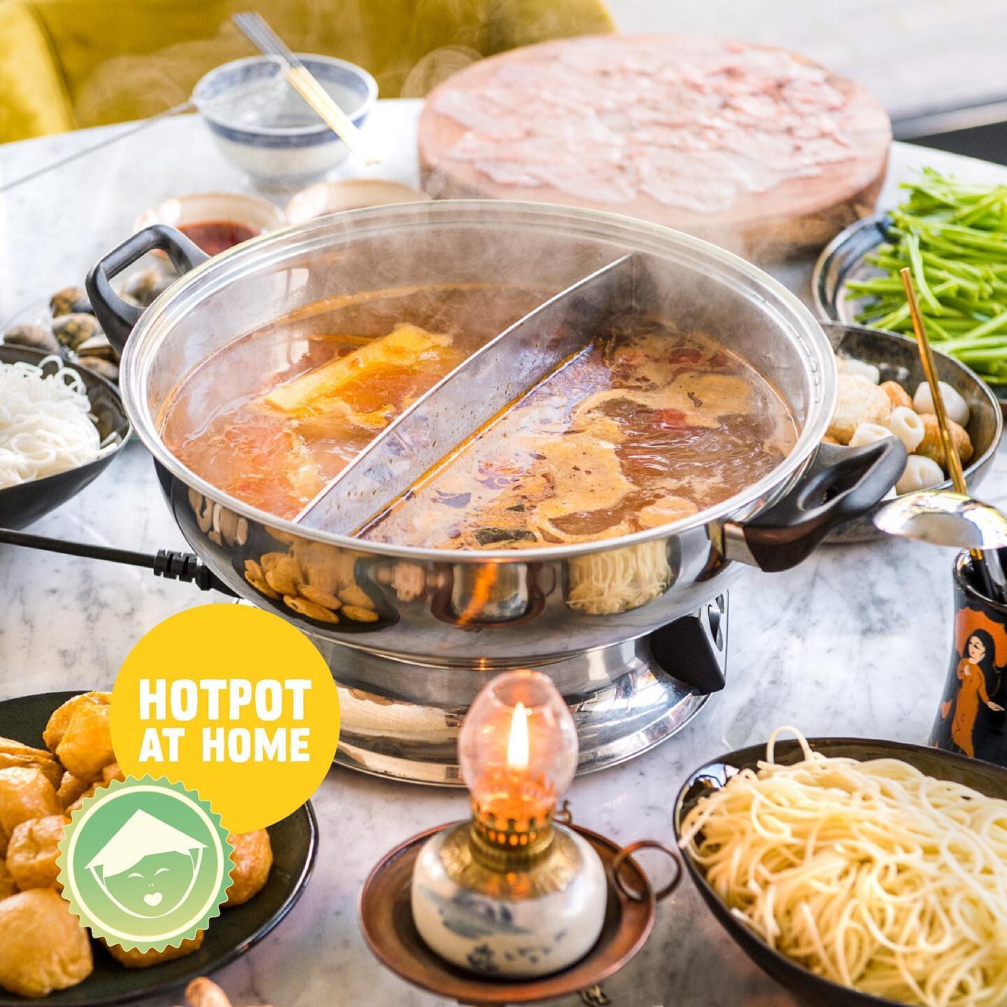 VIETNAMAMA'S HOTPOT AT HOME
Vietnamama style, deluxe of vegan. Onze heerlijke en hartverwarmende hotpot maakt van ieder etentje een memorabele avond.
&bull;
NIEUW: seafood bouillon en curry bouillon.
Je ontvangt standaard een zoetzure (kip) bouillon 