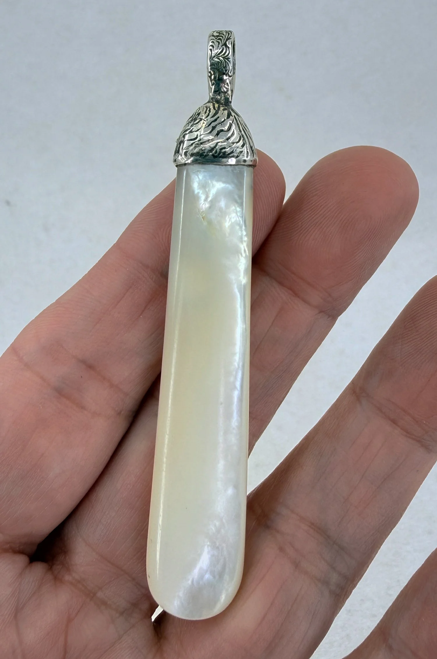 MOP-Long-Pendant-BirdBail-5.jpg