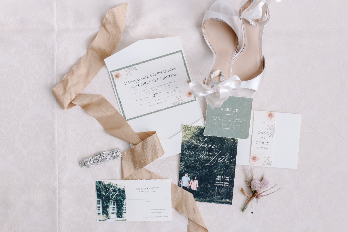 crave-design.com | spottedstills.com | Floral Textured Wedding | Custom Wedding Stationery | Wedding Invitation suite 