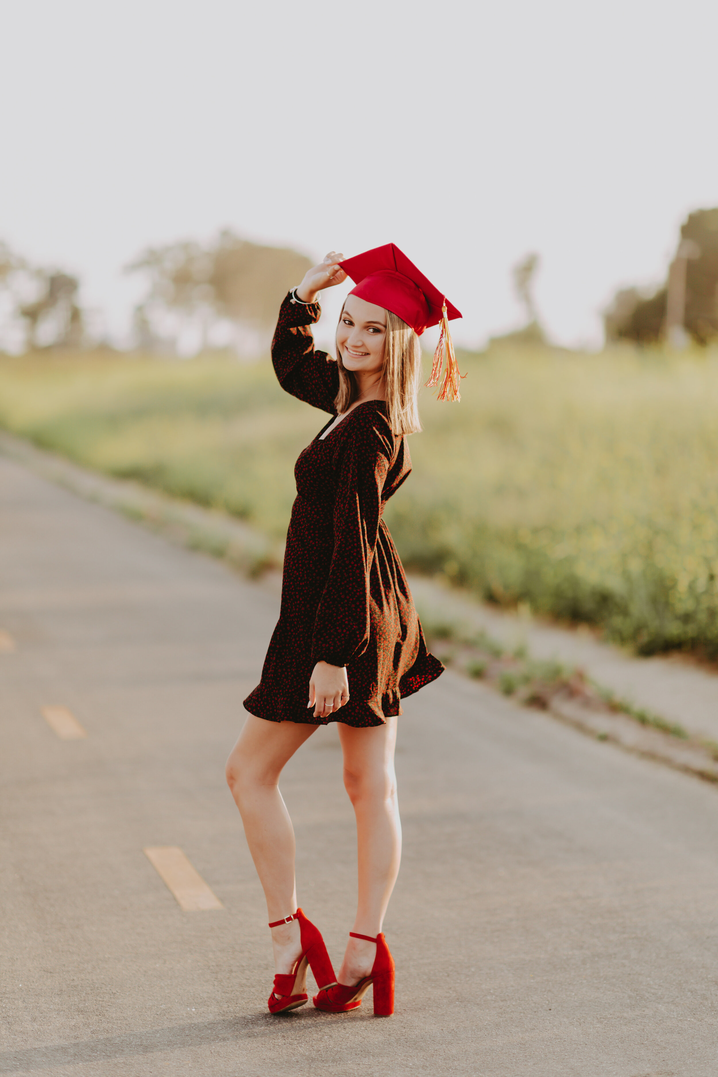 What Should I Wear To My Senior Photo Shoot? 5 Game-Changing Tips