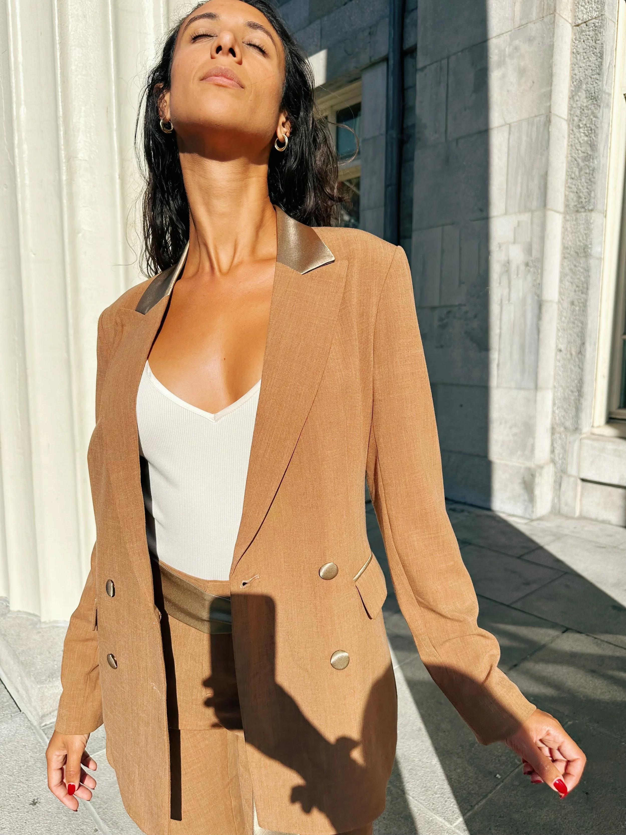 Le tailleur GOLDEN HOURE