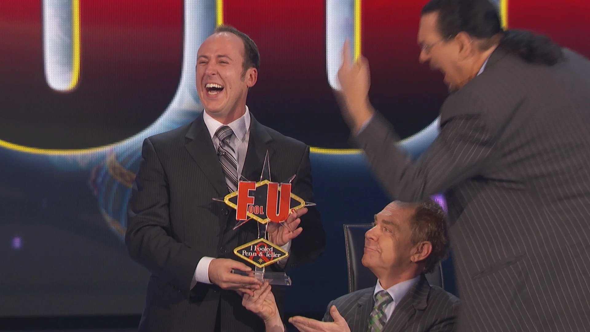 KOSTYA KIMLAT_FOOLS_PENN_AND_TELLER_FOOL_US_WEB.jpg