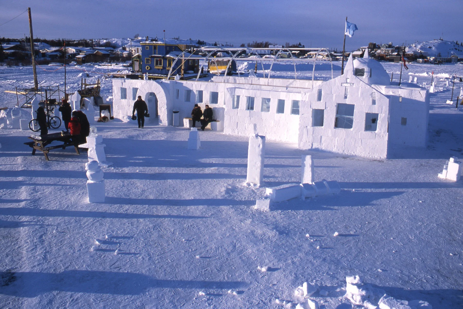2004e.jpg