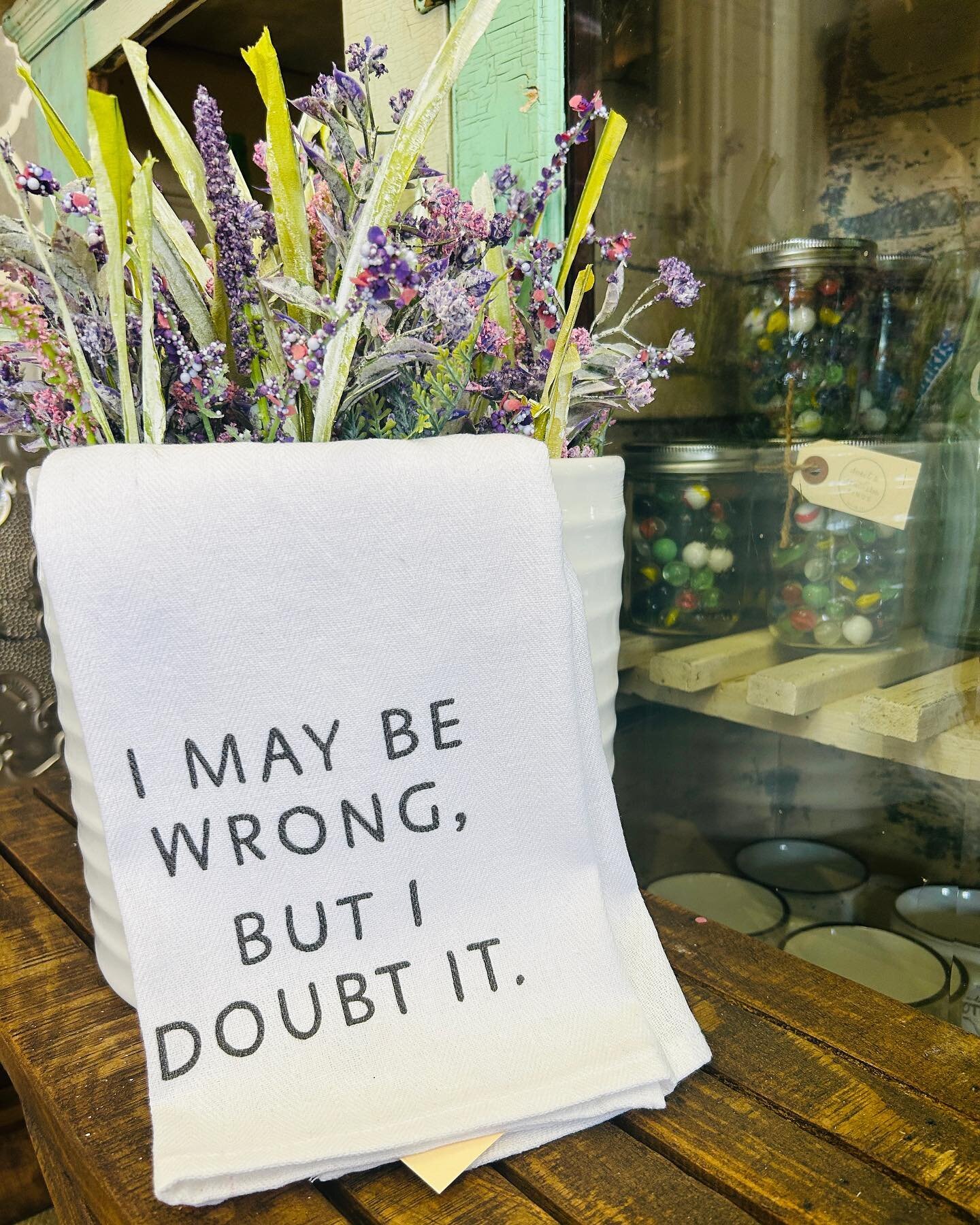 Love a good tea towel! 🤍
.
.
#farmhouseliving #homelovers #ilovemyhome #farmhousedecorating #farmhousetable #fixerupperstyle #sweetandsouthernfinds #aliltownalottalove #shopsmallbusiness #taylortx #homedesign #farmhouselove #homelove #loveyourhome #