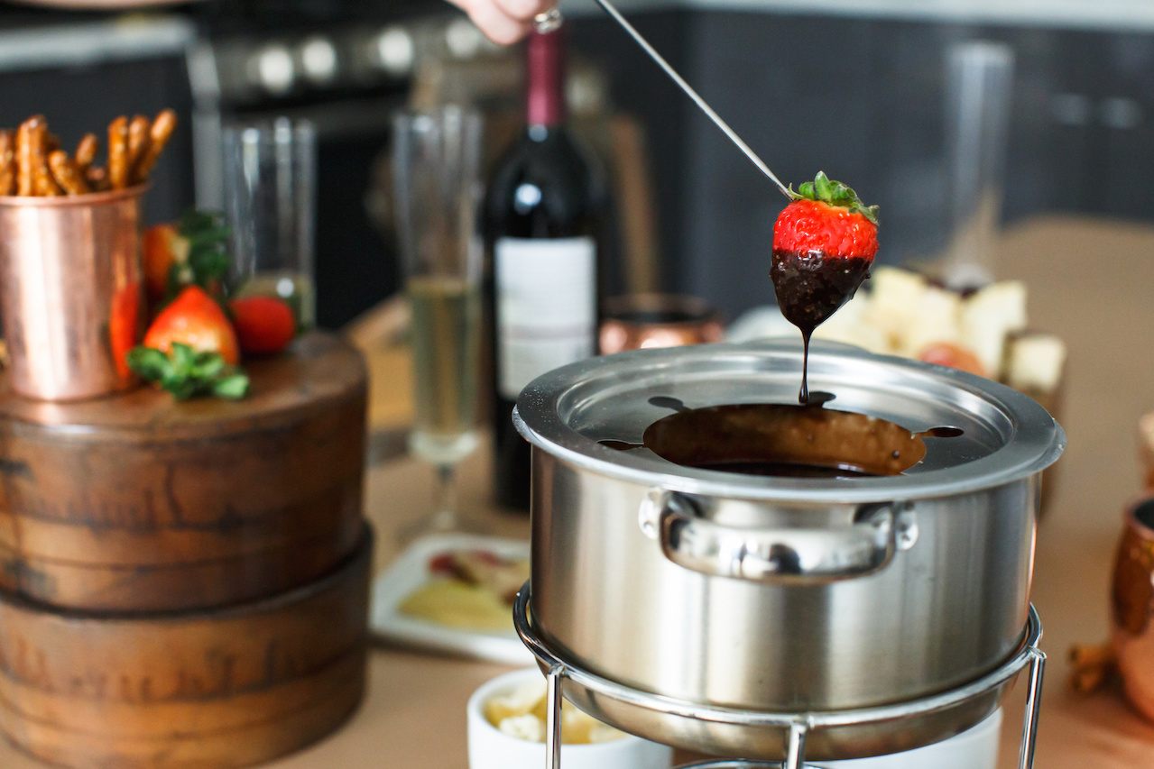 How to Throw a Healthyish Cheese Fondue Party | Brewing Happiness