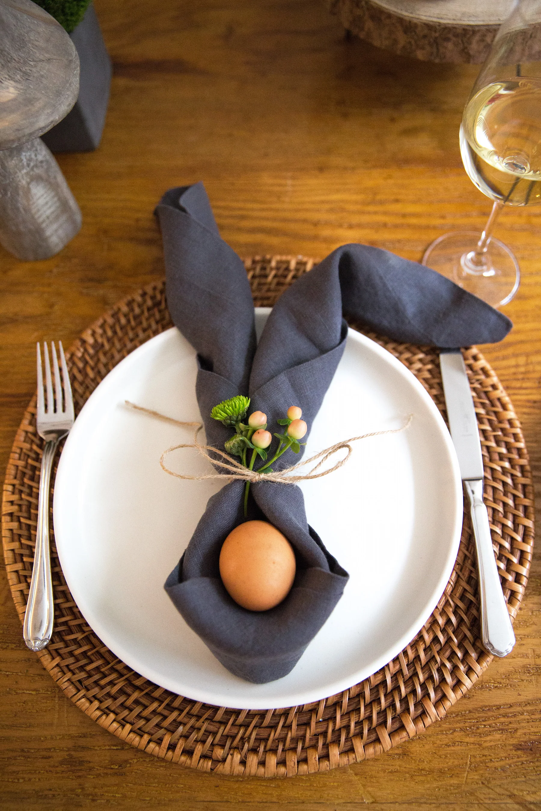 How to Set the Easter / Passover Table