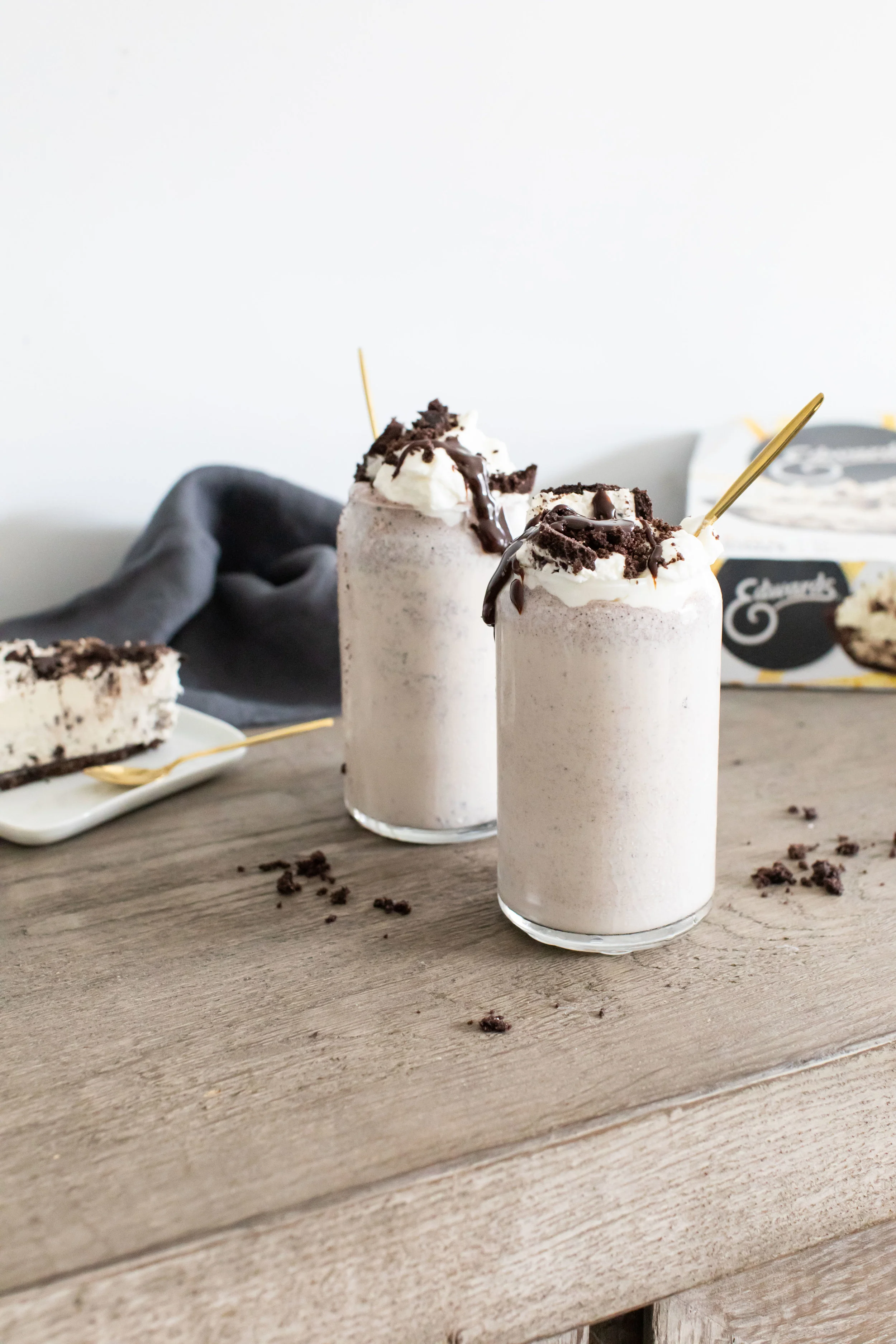 Date Night Dessert: Cookies + Créme Pie Milkshakes