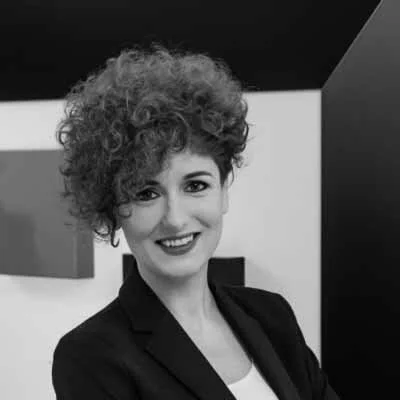 Ewelina Wozniak-Spzakiewicz_sm.jpg