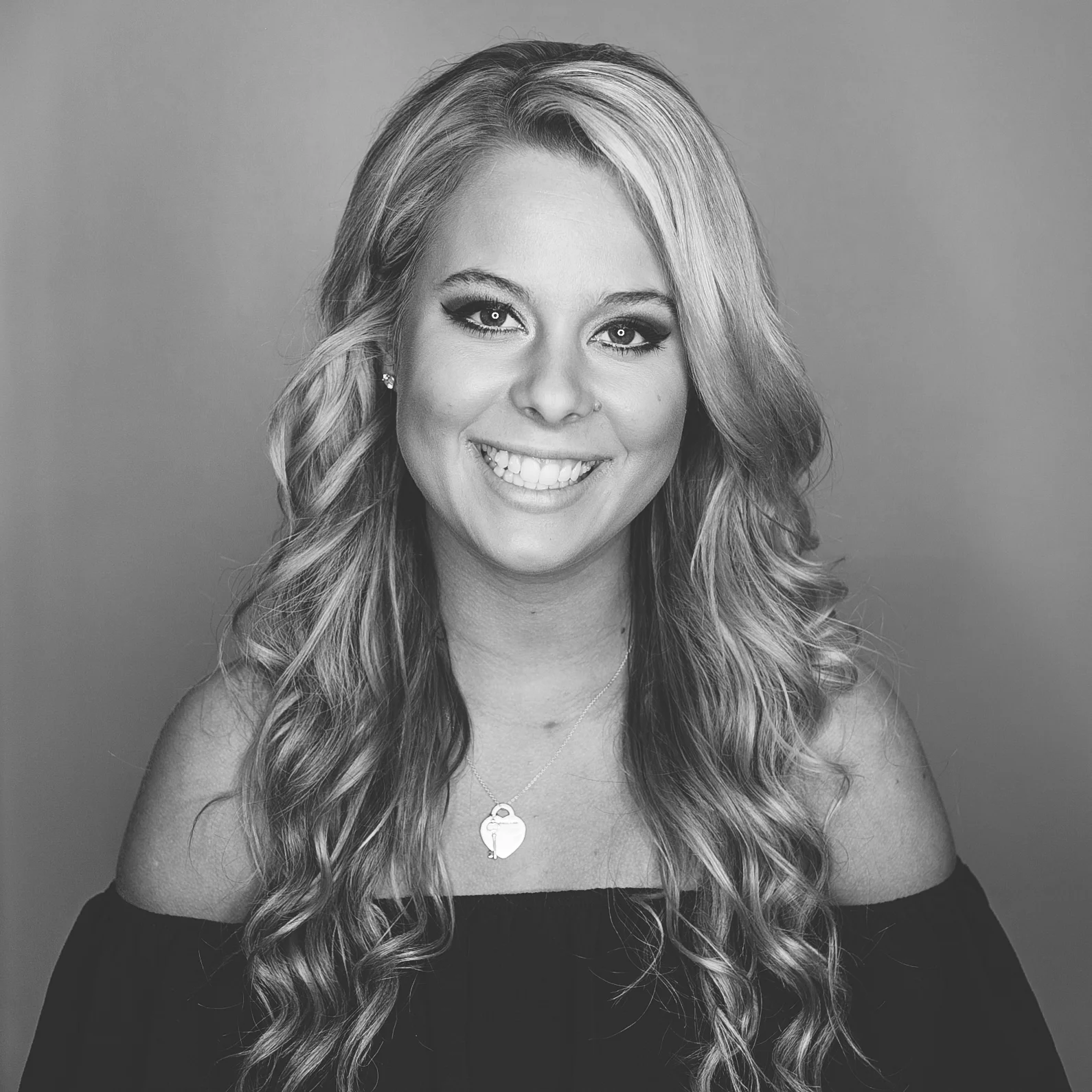 ASHTYN HOWARD STYLIST ASSISTANT SINCE BELLA LAGO SINCE 2016