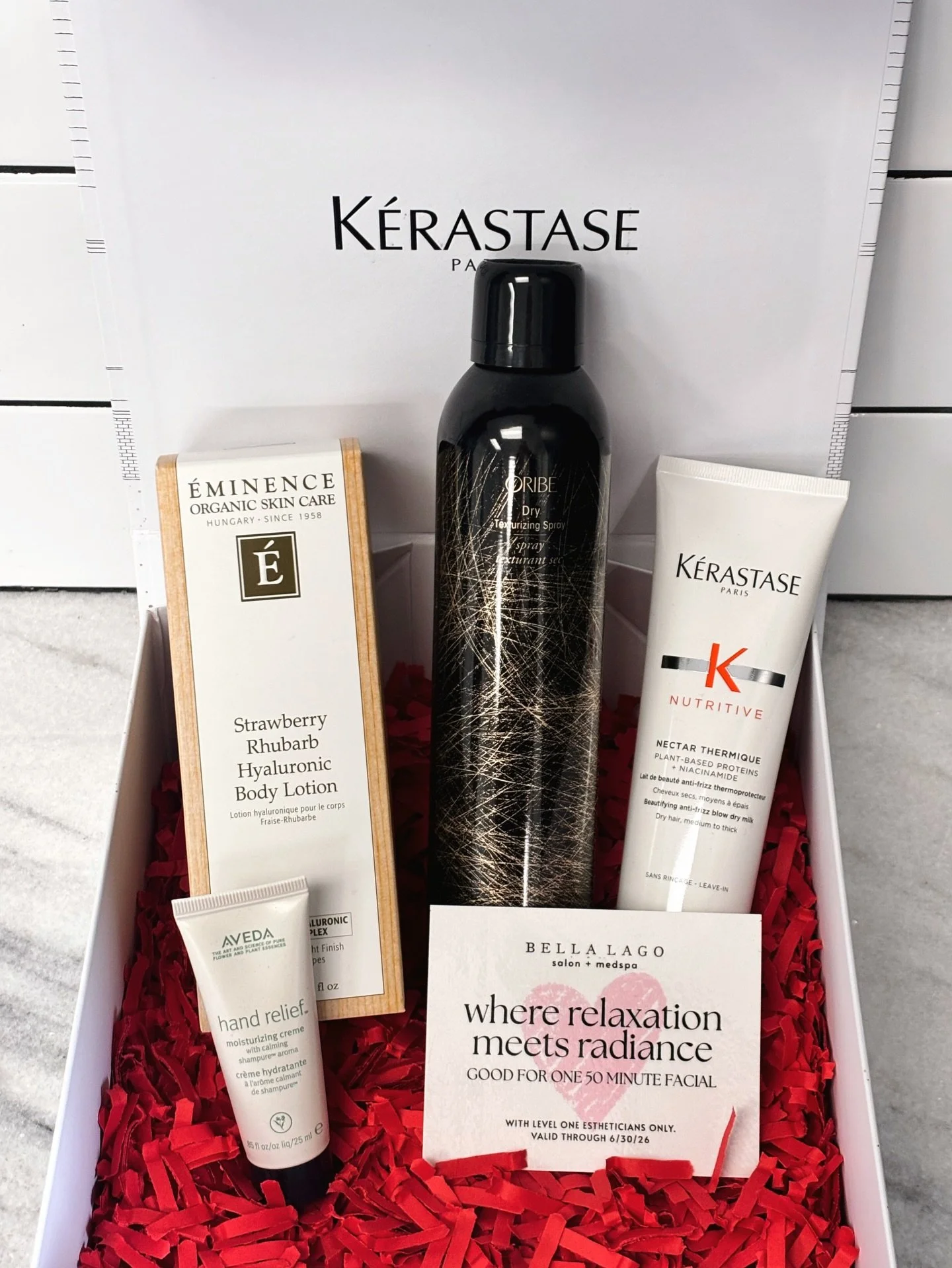 Valentine&rsquo;s Day is riiiight around the corner and we&rsquo;ve curated the perfect beauty box! 🫶 
What it includes:
✨one 50 minute facial (level one esti)
✨ORIBE dry texturizing spray
✨Eminence strawberry rhubarb body lotion
✨K&egrave;rastase n