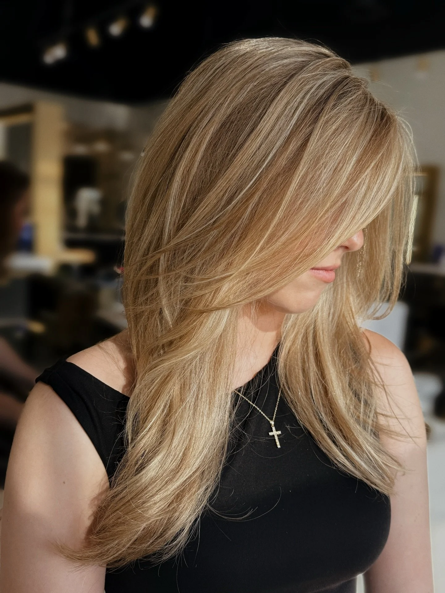 A little spring blondie refresh ✨🌸
Stylist: Shane