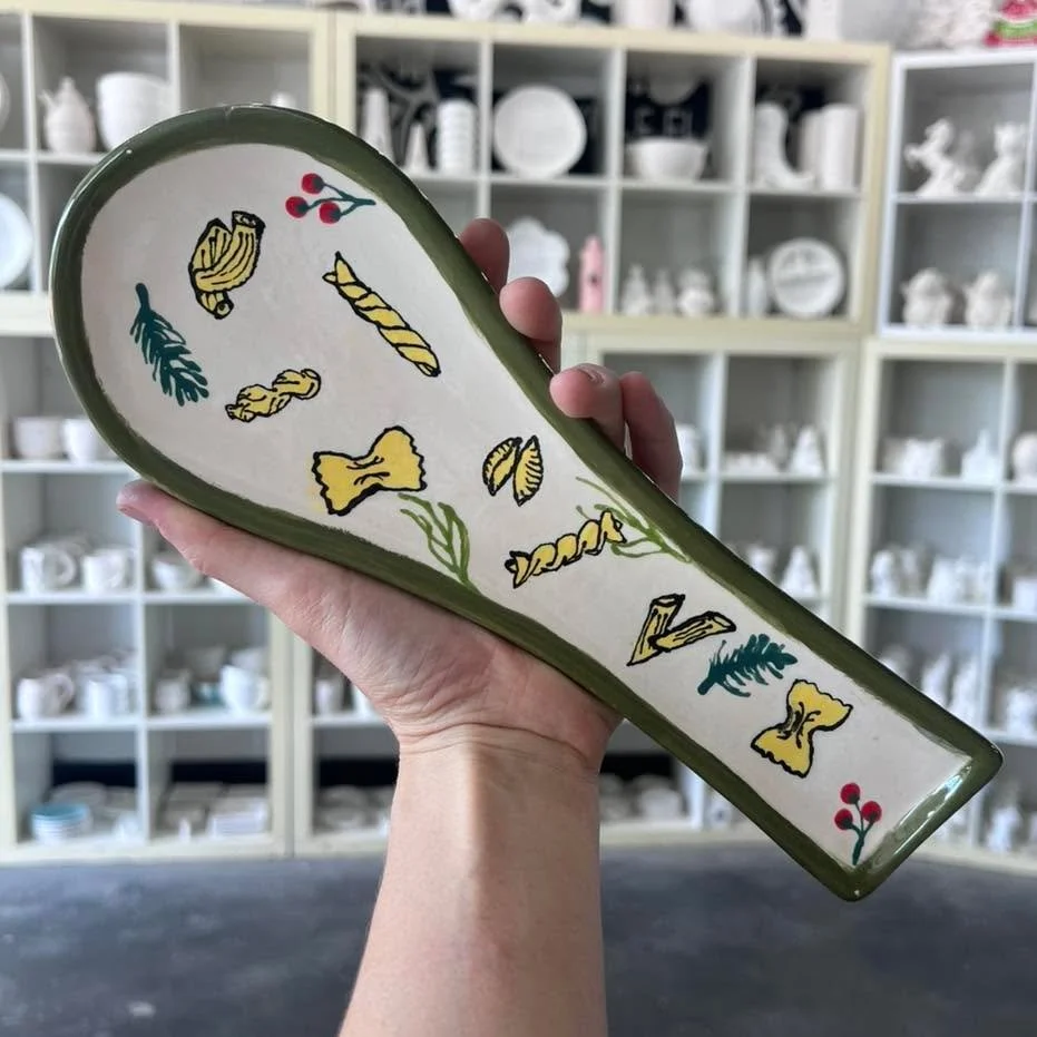 That&rsquo;s a tasty looking spoonrest!

Open 2-8 Thursday-Friday, 10-6 Saturday, &amp; 12-4 Sunday! Come paint 🎨 🍷