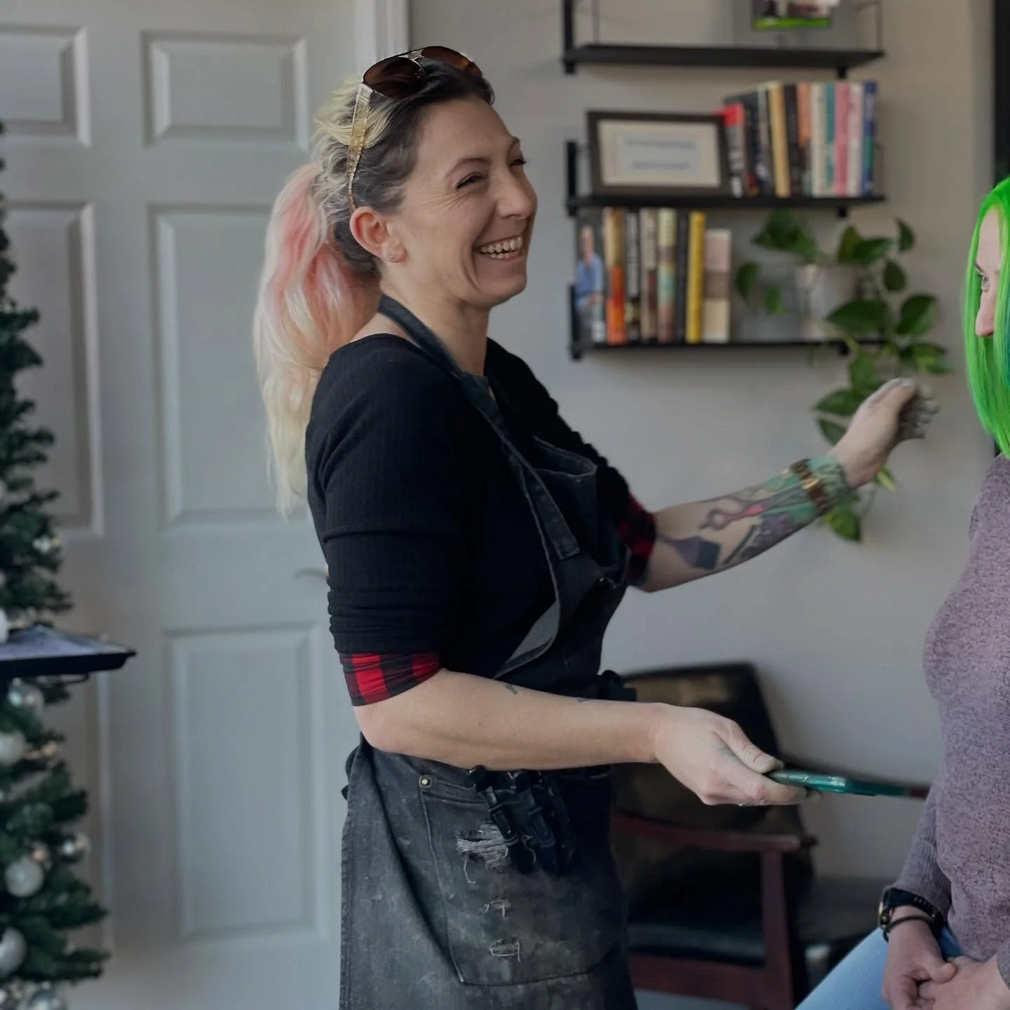 Yesterday was such a whirlwind in the salon that we didn&rsquo;t even get a chance to make it social media official but you know we couldn&rsquo;t skip celebrating our girl. 💥

Happy (belated) birthday to the one and only Courtney, endlessly talente