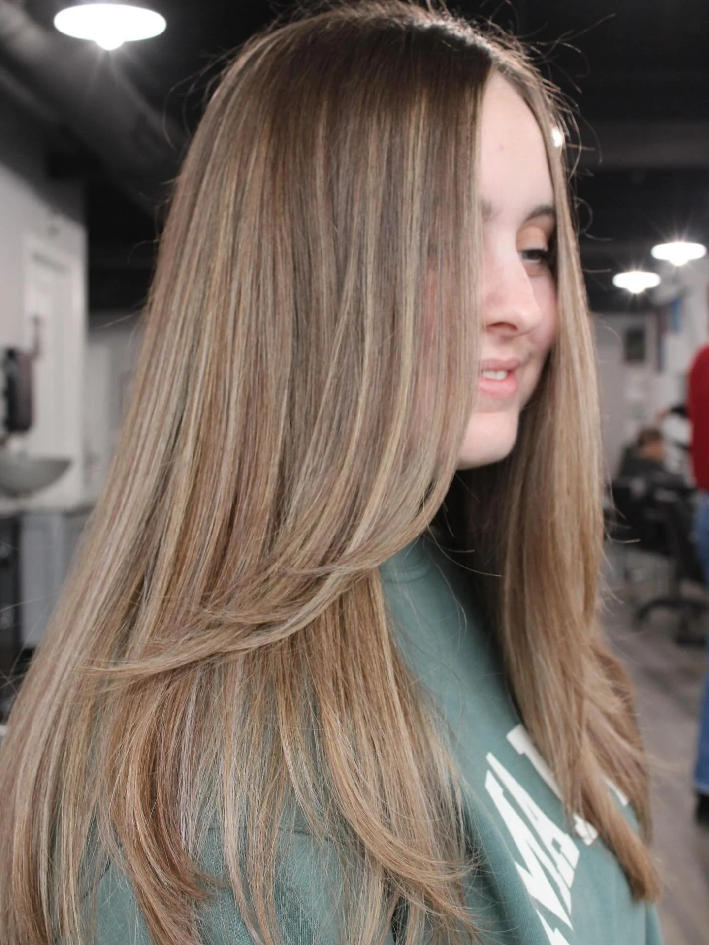 ✨Full balayage and gloss by @roserunswithscissors 

#cthair #ctsalon #ctstylist #ct #berlinct #berlinctsalon #hairsalon #cthairartist #cthairstylist #cthairdresser