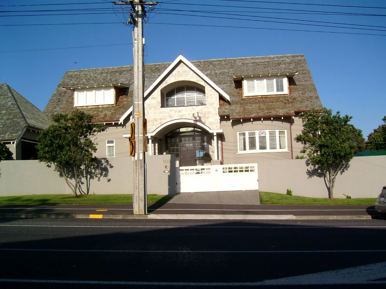 Beachside House - existing