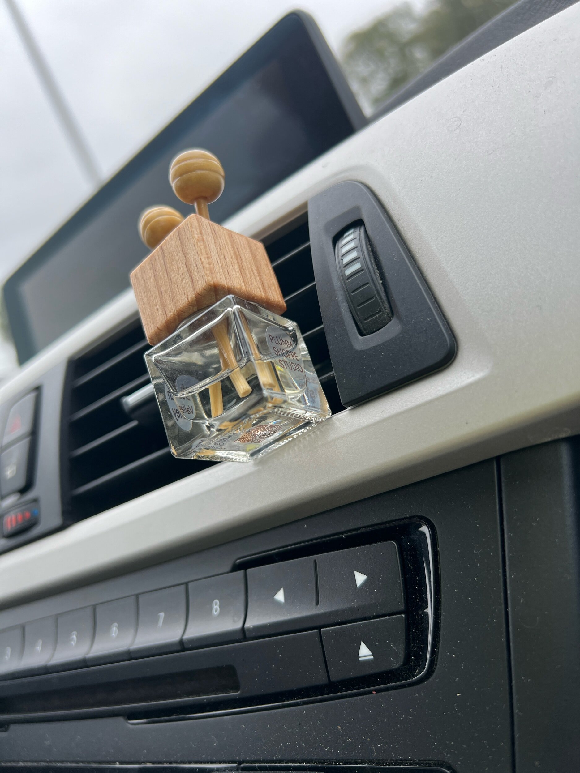 7A112C26-1130-47F7-8204-FCD96705B4E4