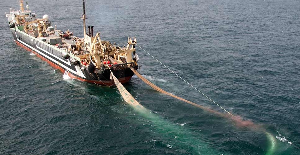 Super Trawler still a Threat