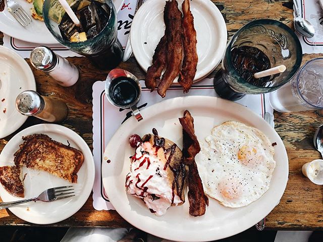 Is it acceptable to have bacon with every meal of the day? .
.
.
. .
.
.
.
.
#brunch #foodie #sundayfunday #sunday #food #foodporn #breakfast #foodstagram #sundayvibes #eeeeeats #foodphotography #lunch #foodgasm #mimosas #foodblog #instafood #foodblo