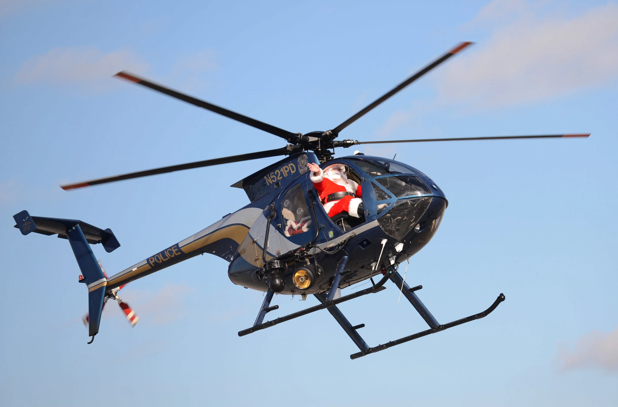 Santa Claus arrives Saturday via helicopter