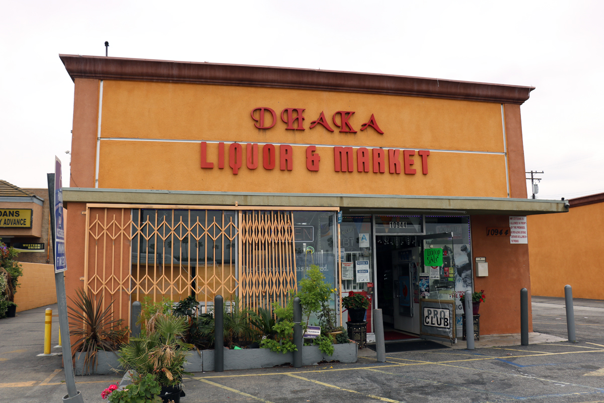 Dhaka Liquor and Market had its permit revoked by the Norwalk Planning Commission. On Tuesday, the City Council upheld that decision. Photo by Alex Dominguez