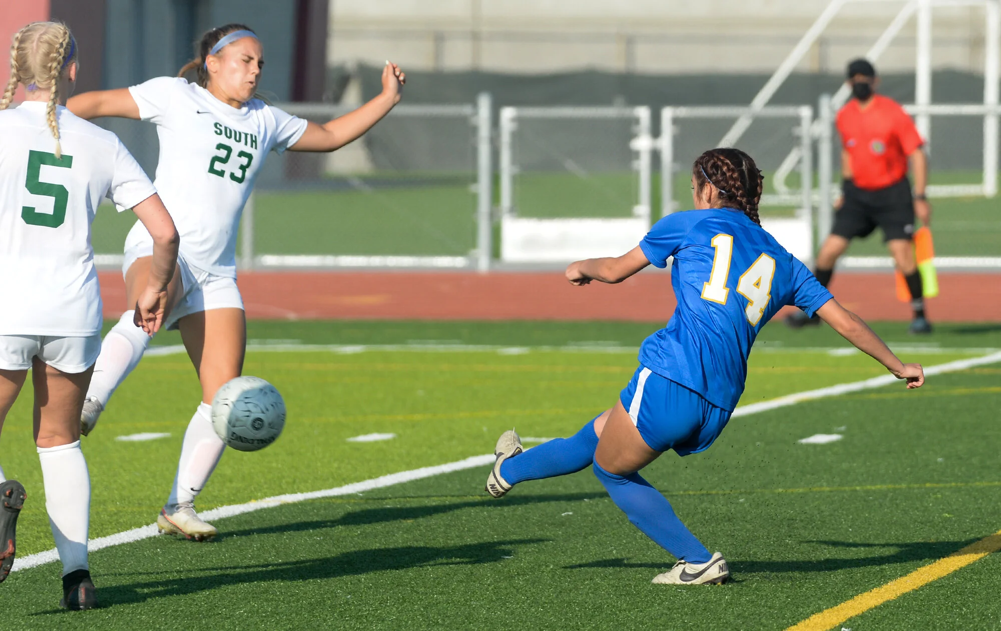 La Mirada girls soccer returns to CIF semifinals