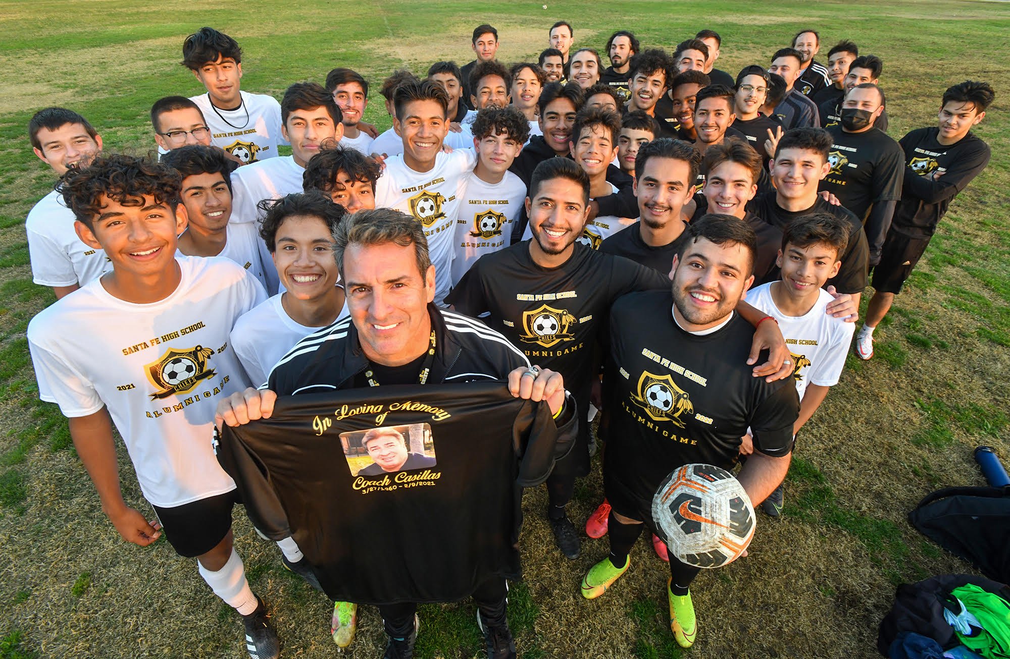Santa Fe Boys Soccer team honors longtime coach, teacher, Carlos Casillas