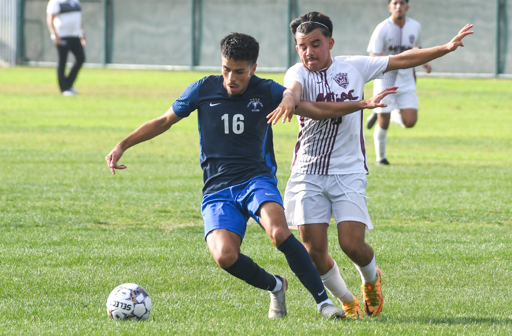 Top-ranked Cerritos College shows why it’s No. 1 with win over Mt. SAC
