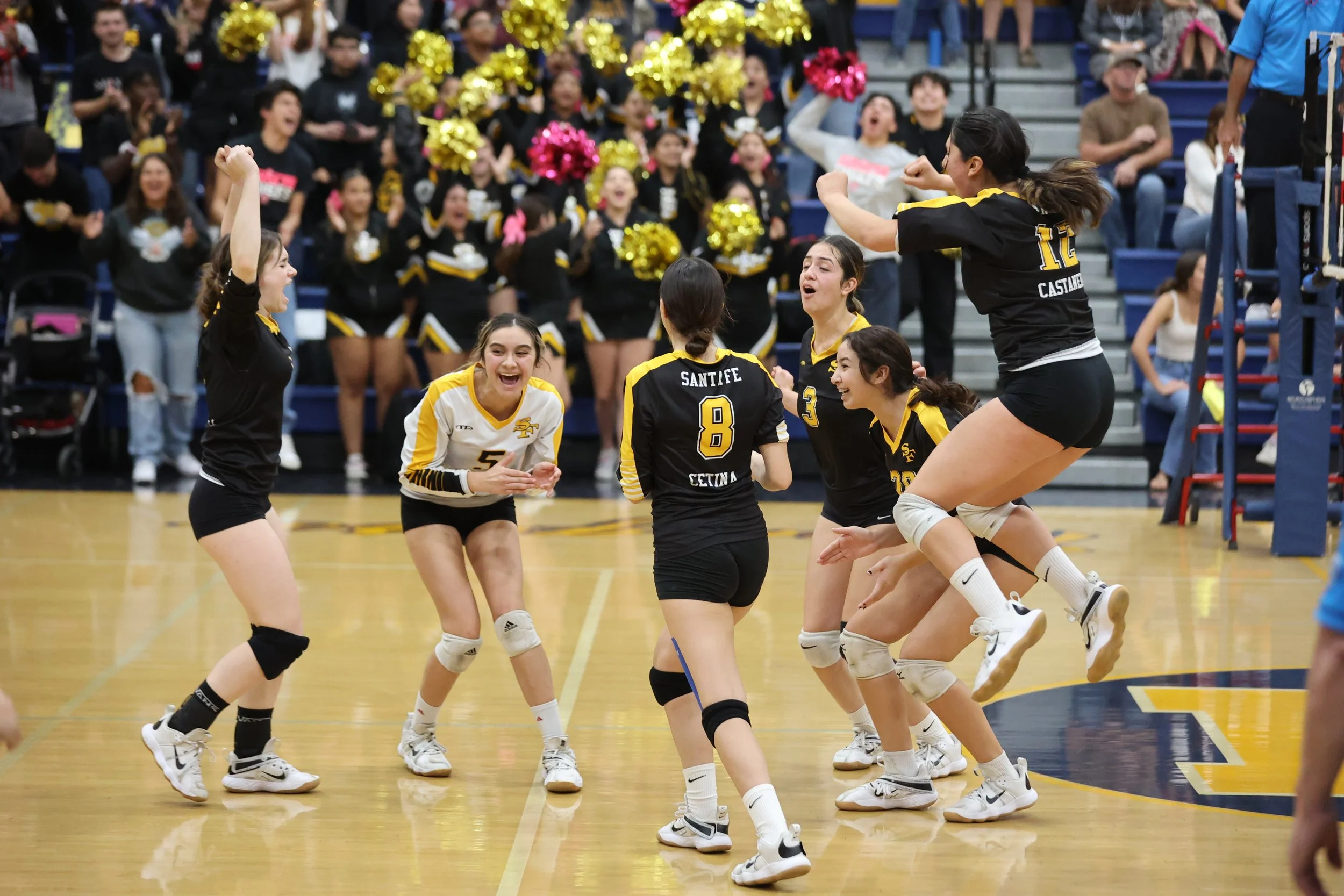 Magical season by Santa Fe girls volleyball ends in semifinal loss