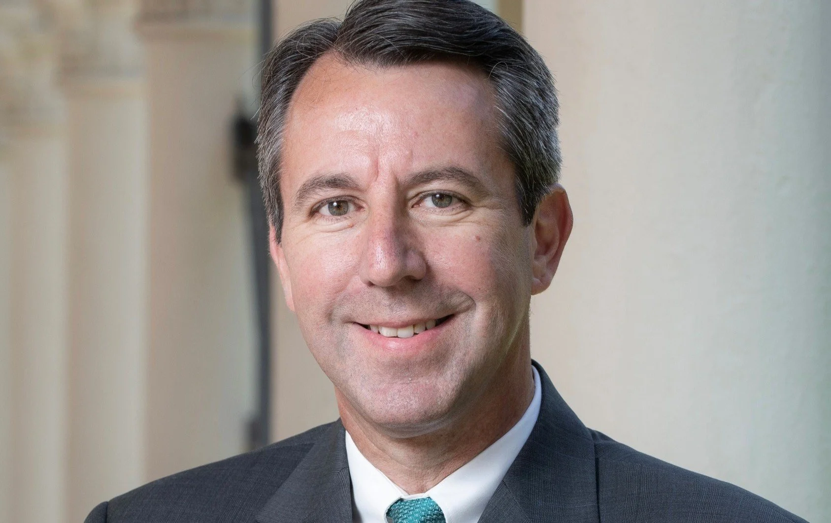 Hector De La Torre announces run for new 41st Congressional District