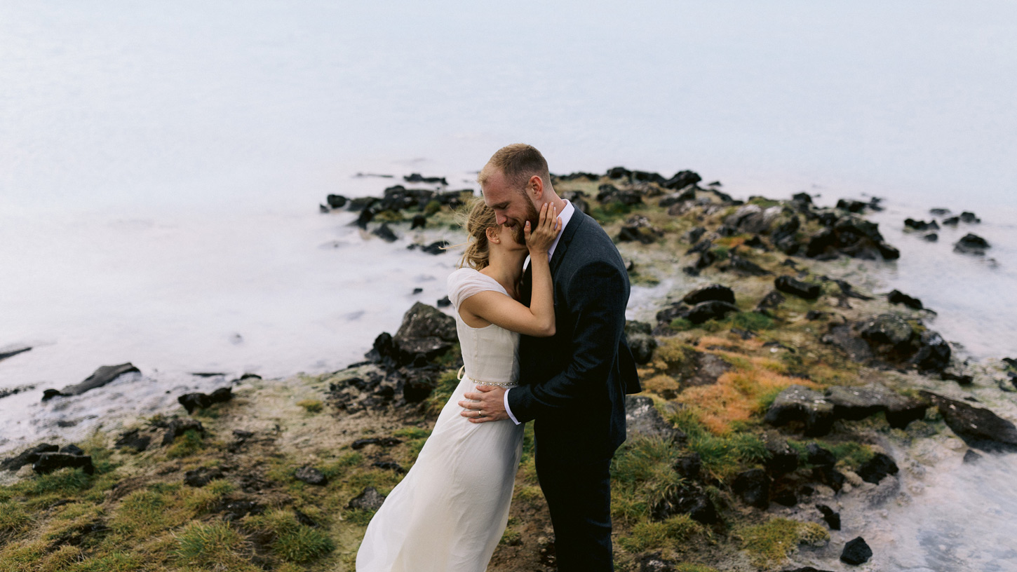 iceland-epic-elopement-photos-south-coast-wedding-ceremony-074.jpg