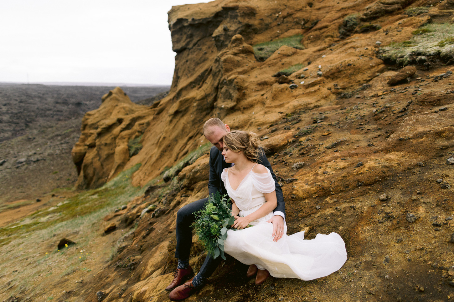 iceland-epic-elopement-photos-south-coast-wedding-ceremony-077.jpg