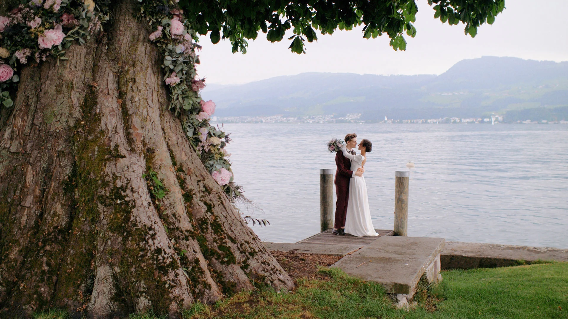 Emotional Wedding at Lake Zurich in Switzerland