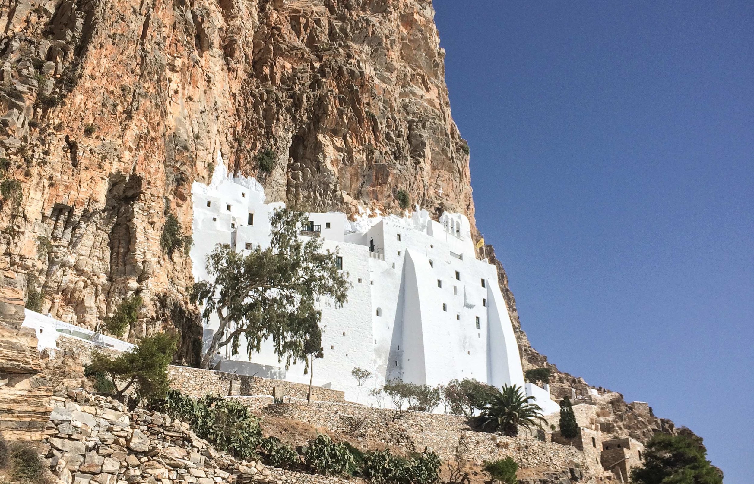 Web-Chozoviotissa_Monastery.jpg