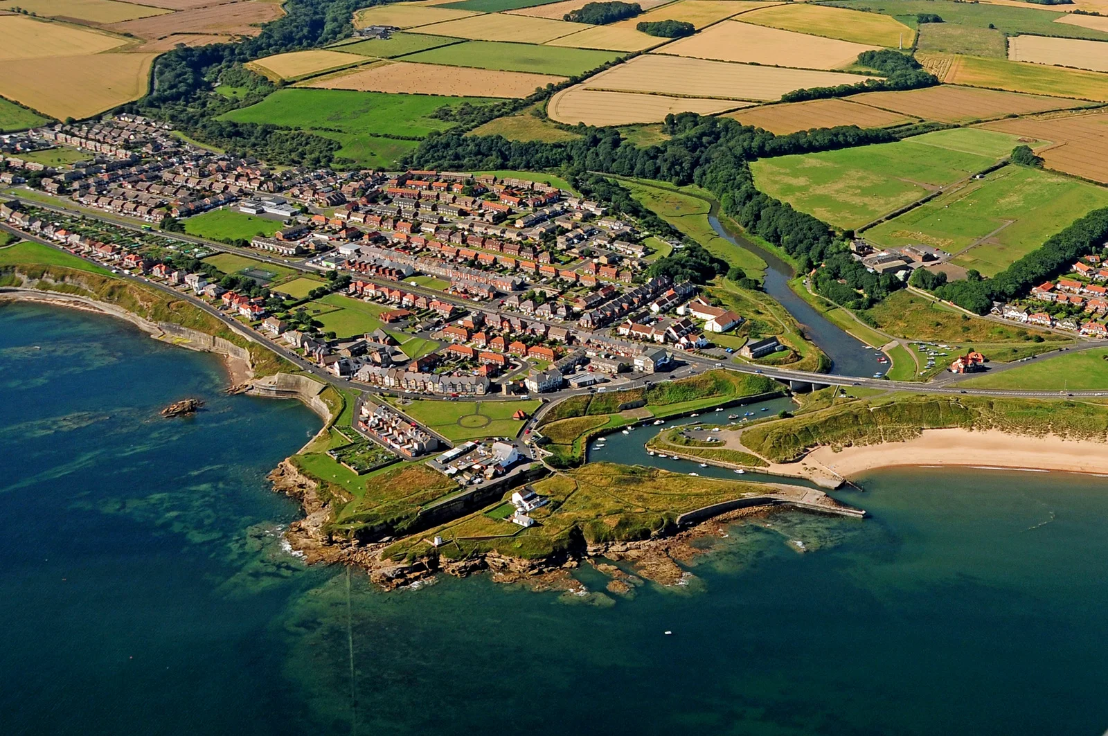 seaton sluice.jpg