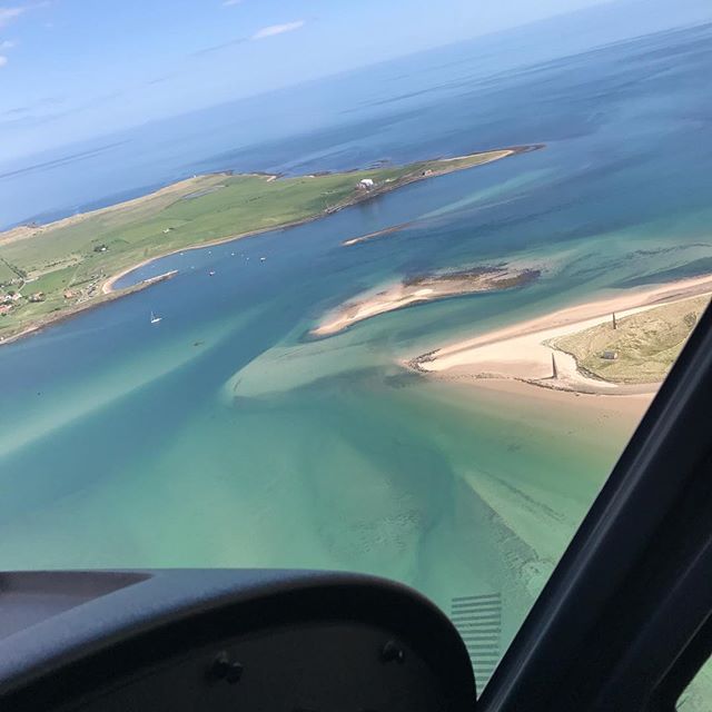 An absolutely stunning photo from a flight with Purple Aviation.  You can book your flight to see the seals with Purple Aviation or Xperience. #nofilter #seals #flying #coastal #holyisland #scenic #gift #experience #xperience #flying #flight
