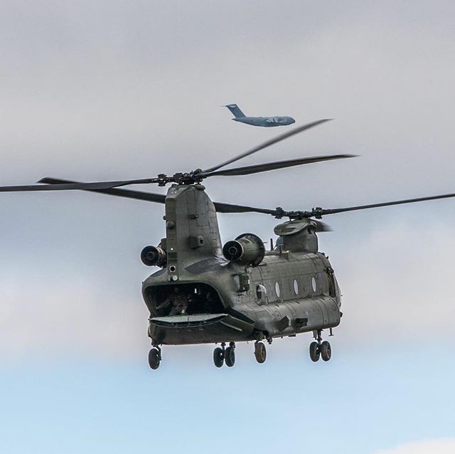 C17 Globemaster and CH47 Chinook aircraft flying at Eshott Airfield #chinook #c17 #flying #eshott #military #flying #northumberland #morpeth #airfield #MOD