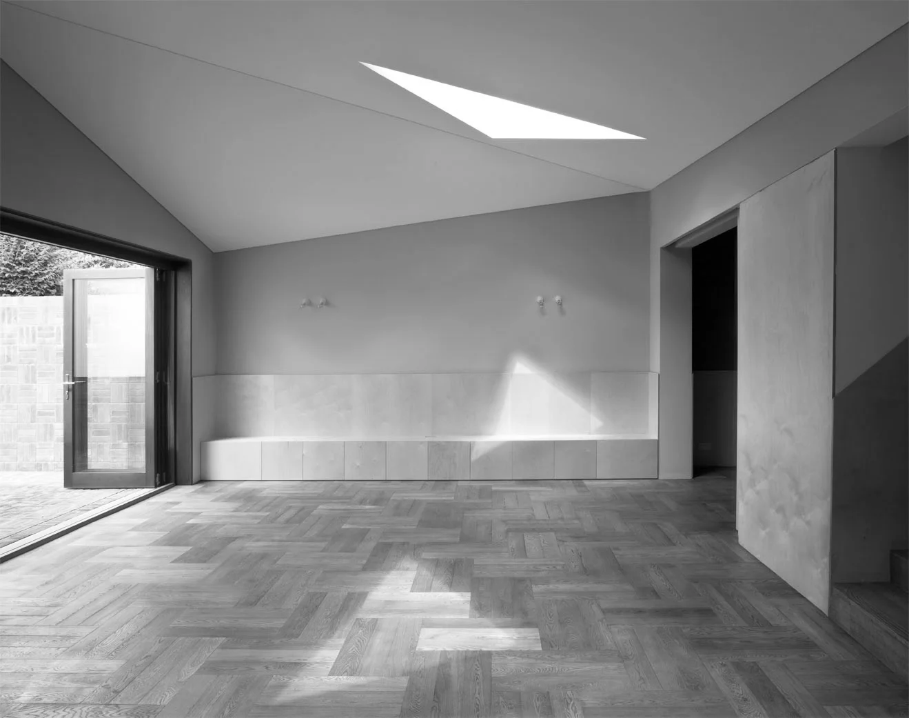 MOCT_house_extension_barnham rd_bw_image01.jpg