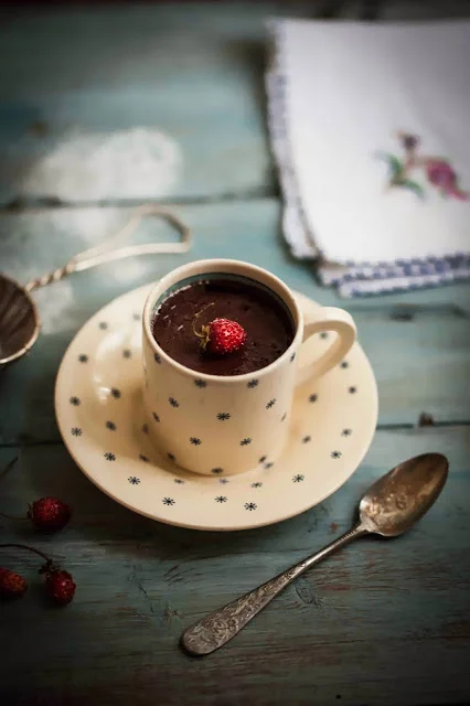 Almond & Chocolate Pots. Cooking with Susie Cooper's vintage cups