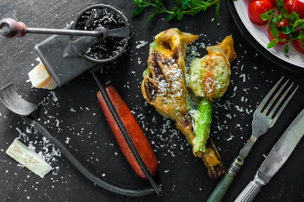 Crisp courgette flower tempura